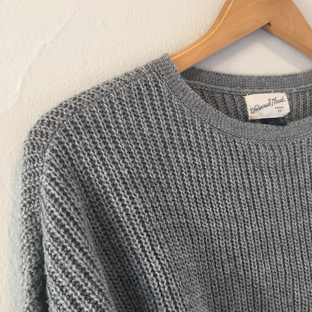 ⬇️ $14 SALE: Cozy Grey Front-Tie Sweater - Picture 3 of 5